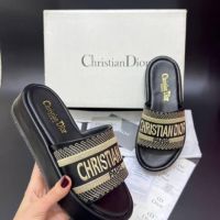 Дамски чехли Christian Dior, снимка 1 - Чехли - 45618994