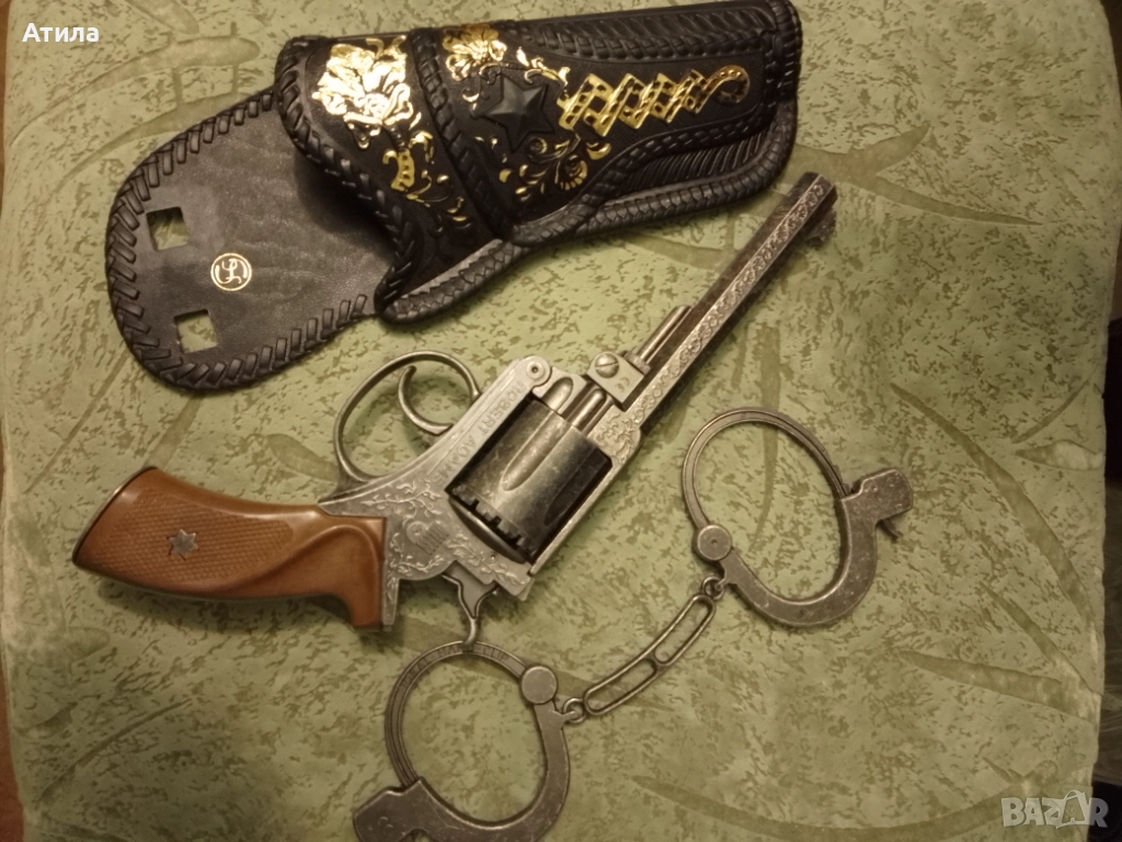 пистолет с 12 броя капси метален, снимка 1