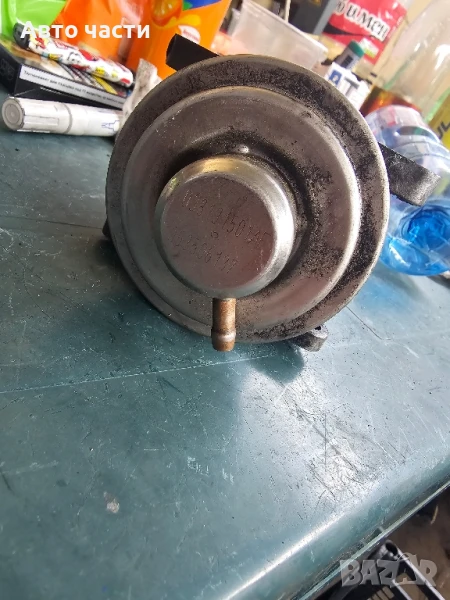 КЛАПАН EGR 038131501AF BKD BXE BKC 1.9 2.0 TDI, снимка 1