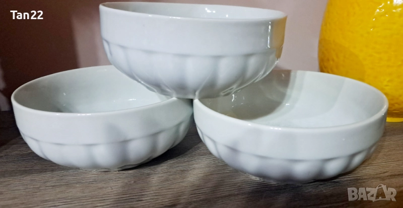 Ретро нежни бели купи , снимка 1