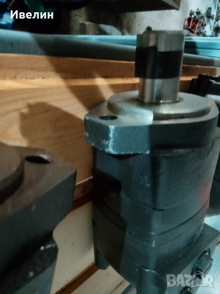 Хидро мотор Eaton-Char lynn, снимка 1