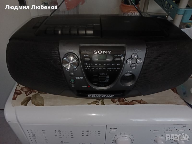 Радиокасетофон със cd плеър Sony CFD-V6, снимка 1
