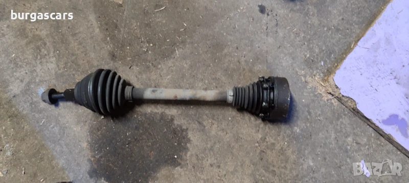 Полуоска къса Vw Touran 1.9TDI - 100лв, снимка 1