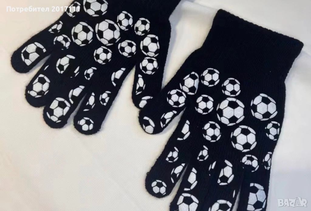 Детски ръкавици с футболни топки подходящи за малките футболни фенове., снимка 1