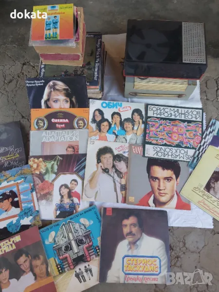 Стар грамофон и грамофони плочи, снимка 1