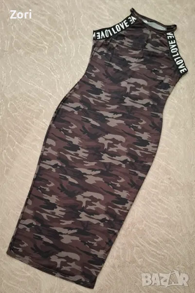 Дълга рокля по тялото в камуфлажен принт, снимка 1