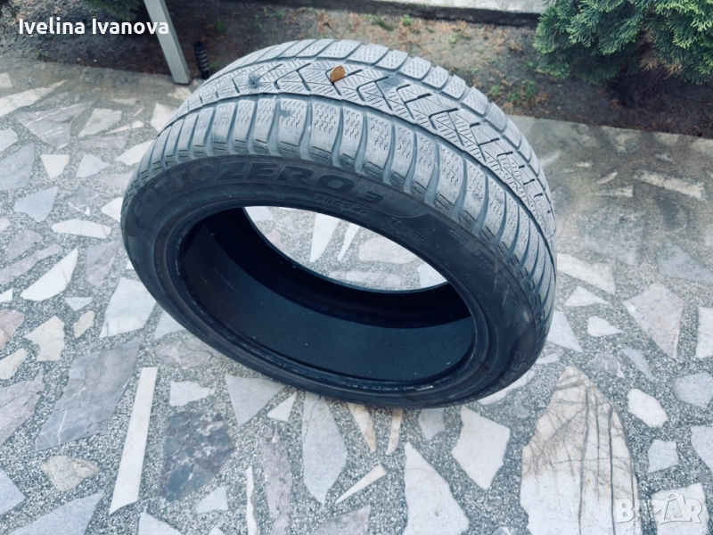 Зимни гуми Pirelli Winter Sotto Zero 3 235/45/18 98V M+S, снимка 1