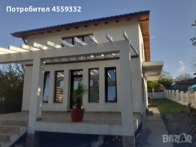 Продава се новопостроена къща в с Велика 