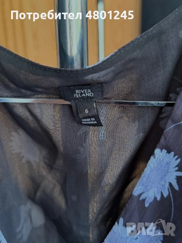 Стилна флорална рокля River Island с набрани детайли, снимка 2 - Рокли - 54241151