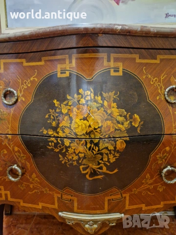 Страхотен антикварен френски скрин шкаф комод , снимка 7 - Шкафове - 53139468