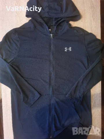 UNDER ARMOUR size L , снимка 1 - Спортни дрехи, екипи - 47013290