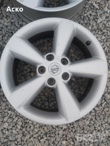 5x114.3..17.цола..6 1/2j ET40 оргинални Nissan, снимка 4 - Гуми и джанти - 51932706