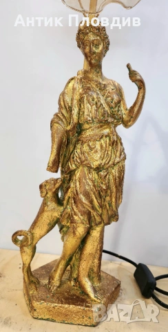 Декоративна настолна лампа с женска фигура, снимка 3 - Настолни лампи - 53108330