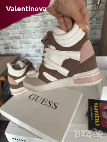 Guess със скрита платформа