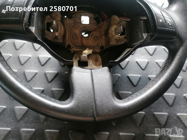 Продавам оригинален кожен мулти волан за Фиат 500 от2009г. до 2015г , снимка 2 - Аксесоари и консумативи - 51708590