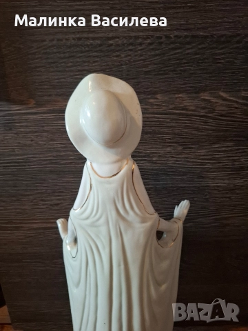 порцеланова дама, снимка 4 - Антикварни и старинни предмети - 52900453