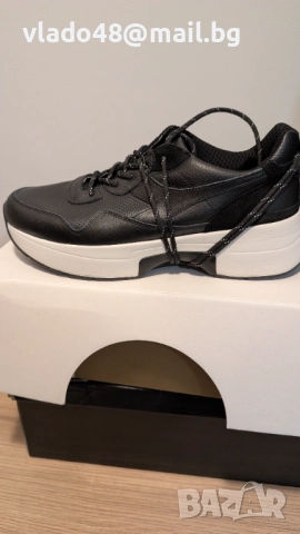 Продавам оригинални мъжки спортни обувки Diadora , снимка 2 - Маратонки - 52146734