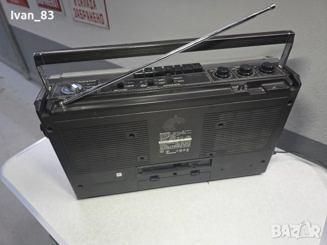 Радиокасетофон Sharp gf 6161, снимка 7 - Радиокасетофони, транзистори - 53048273