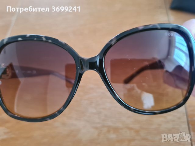 Слънчеви очила Guess, модел GF0275 52F, снимка 2 - Слънчеви и диоптрични очила - 46498137