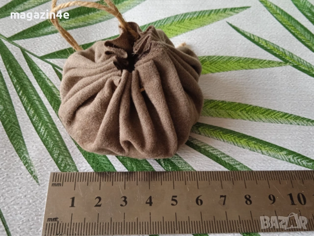 Торбичка с 3 полускъпоценни камъка, антична кожена торбичка,, снимка 2 - Портфейли, портмонета - 53455340