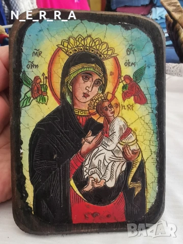 Икона на Богородица с младенеца върху дърво