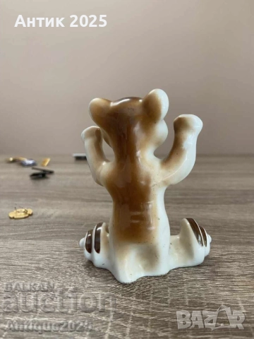 Олимпийското мече Москва 1980 – керамична фигурка, снимка 2 - Антикварни и старинни предмети - 51456080