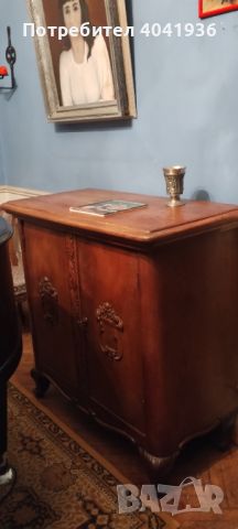 Масивен античен дъбов шкаф с дърворезба от края на 19-ти, началото на 20-ти век.Функционален., снимка 3 - Декорация за дома - 45203085