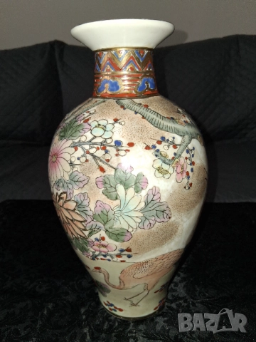 Китайска порцеланова ваза [2], снимка 6 - Антикварни и старинни предмети - 51886119