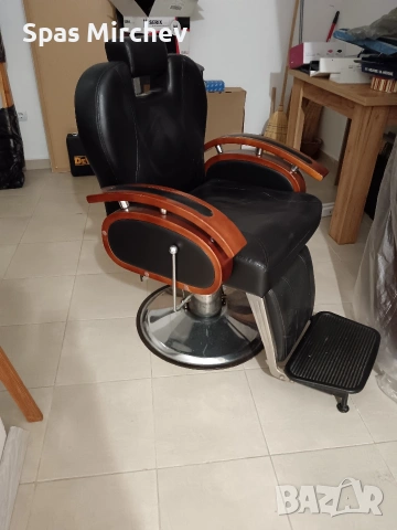 продавам бръснарско оборудване 