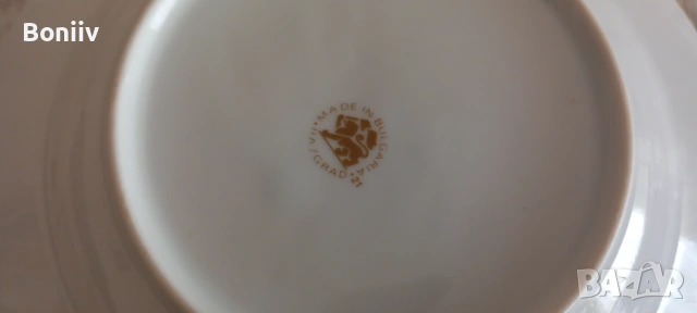 Чинии български порцелан - 14 броя, снимка 4 - Чинии - 54177617