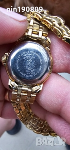 Елегантен дамски часовник Tissot – Класика с безупречен стил ​, снимка 2 - Дамски - 51537219