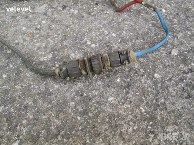 Прибор от стар самолет - термометър с термосонда. Добавен и амперметър, снимка 3 - Антикварни и старинни предмети - 51711410