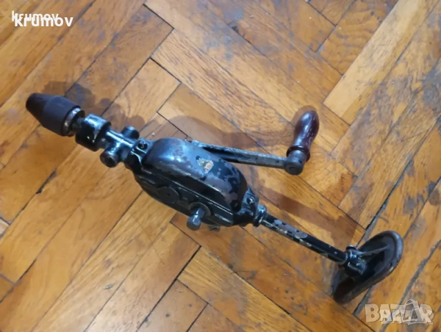 Ръчна дрелка Полска