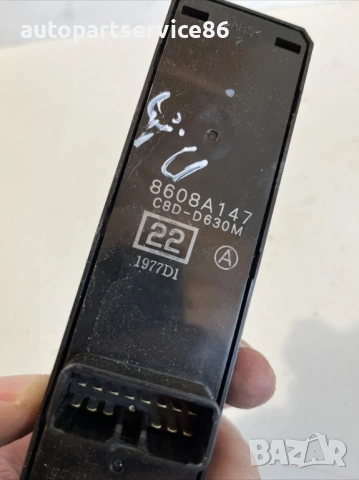 Главен превключвател за стъкла преден десен за Peugeot 4007 2.2 HDI (2009) 8608A147, снимка 2 - Части - 53654766