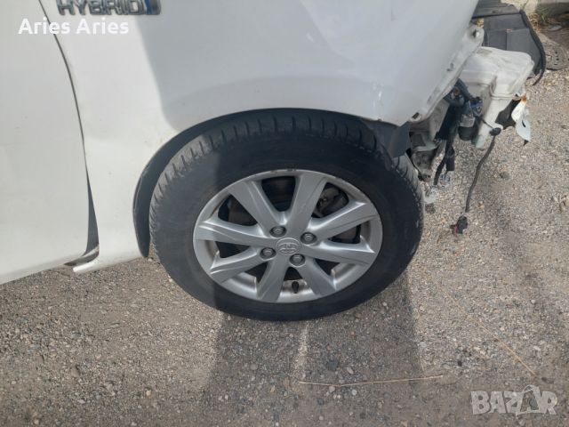 Toyota Yaris 1,5 HYBRID, снимка 7 - Автомобили и джипове - 46630489