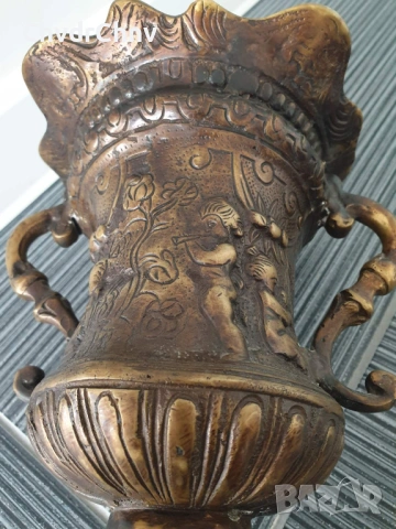 Италия 20ти век/27см-5кг/голяма стара италианска бронзова ваза с дръжки, снимка 7 - Антикварни и старинни предмети - 54193202