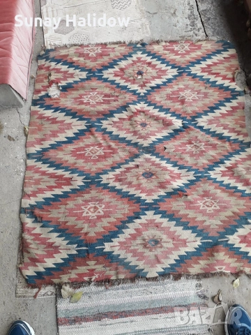 Продавам стар античен килим, снимка 2 - Килими - 52682730