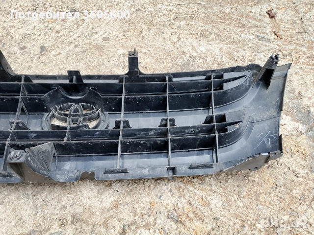 Решетка Toyota Hilux Тойота Хайлукс, снимка 3 - Части - 53082484
