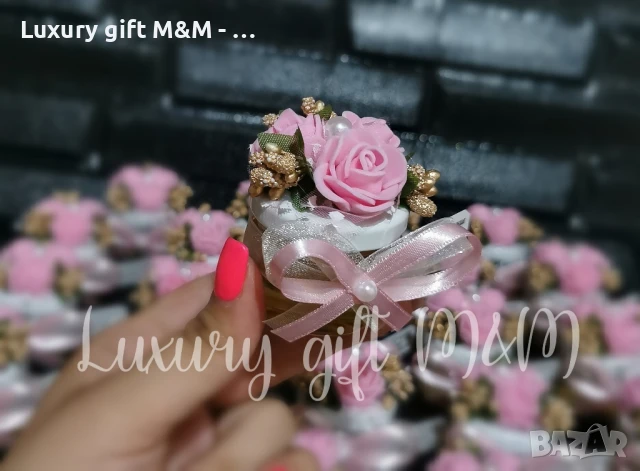 Подаръци за гости, подаръчета за гости - бурканче с мед "Трите рози", снимка 13 - Подаръци за сватба - 50694579