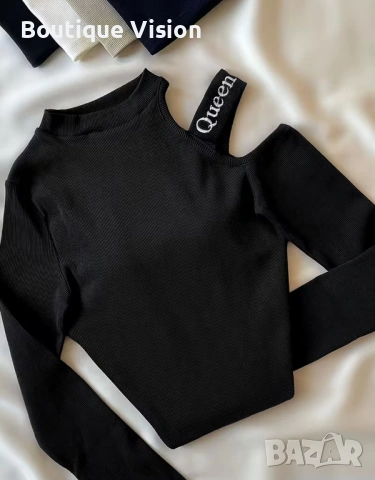 Ново! Къса блуза с надпис Queen, наличен С размер