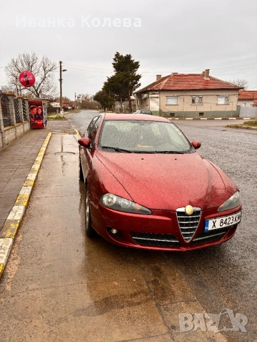 Продавам Алфа Ромео 147 1.9 120 коня колата е запазена единствено  само на бронята има има забележка