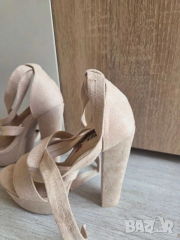 Дамски сандали бежови, снимка 4 - Сандали - 54105417