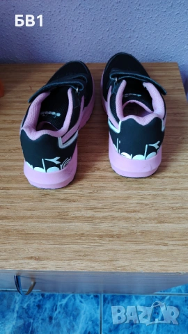 Детски пролетни маратонки за МОМИЧЕ 32, снимка 2 - Детски маратонки - 54200626