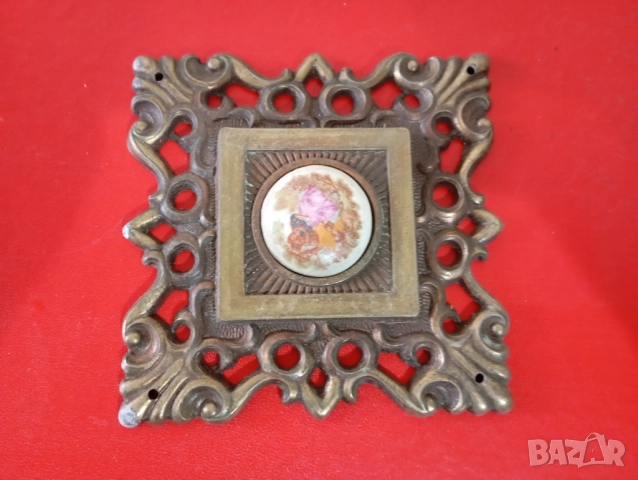 Винтидж апликация