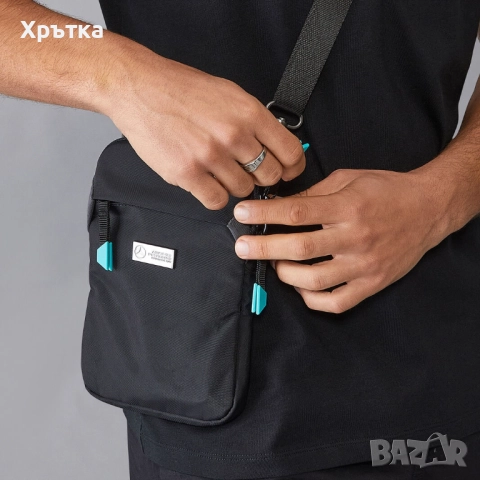 Mercedes-AMG F1 Portable Bag - Оригинална мъжка чанта, снимка 4 - Чанти - 52940751