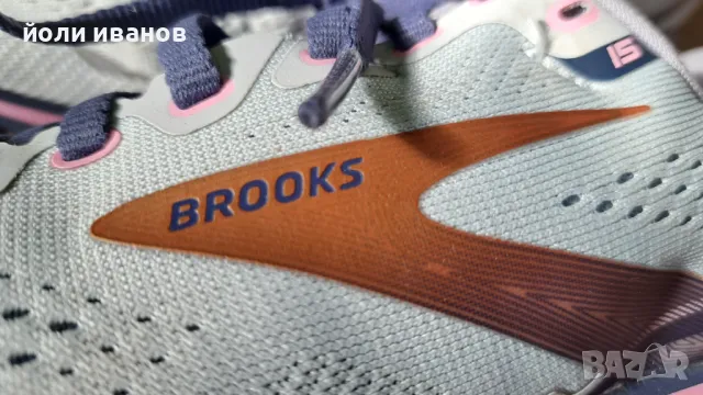 BROOKS-дамски маратонки 37.5 номер, снимка 3 - Маратонки - 48482385