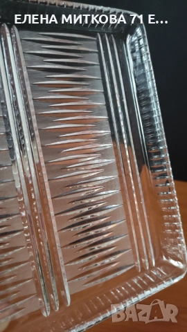 Две квадратни кристални плата ръчна гравюра отлични, снимка 10 - Чинии - 52900555