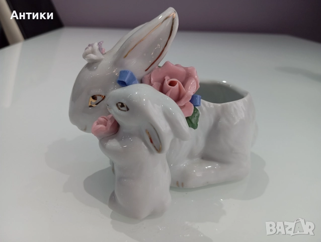 Порцеланова стара прекрасна фигура 