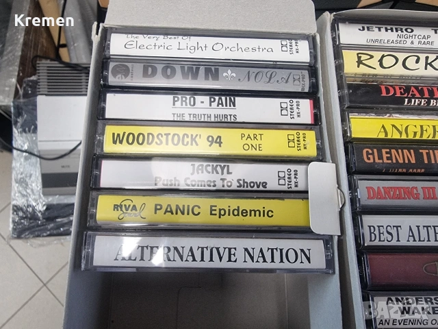 Аудио касети с един студиен запис