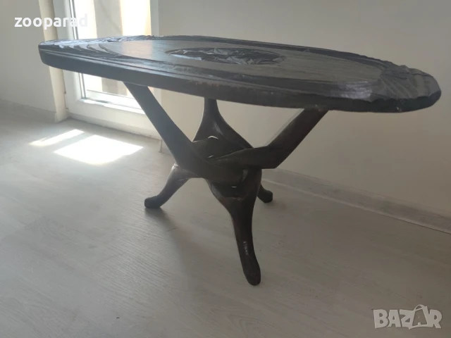 Африканска холна масичка с оригинални подвижни крачета. , снимка 2 - Антикварни и старинни предмети - 51009288